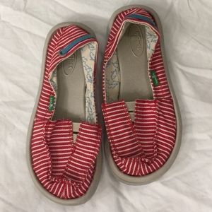 Girls Sanuk Size 13 Slip ons